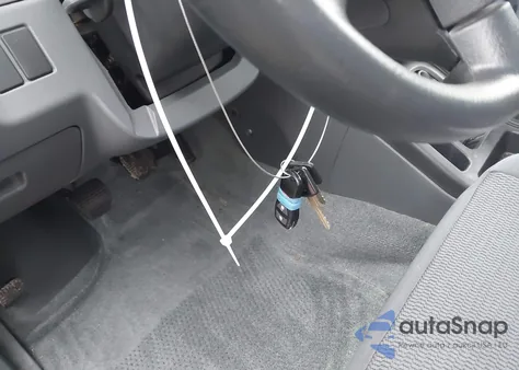 2004 Nissan Frontier Xe-V6 z USA, uszkodzony, nr VIN 1N6ED27T74C421009